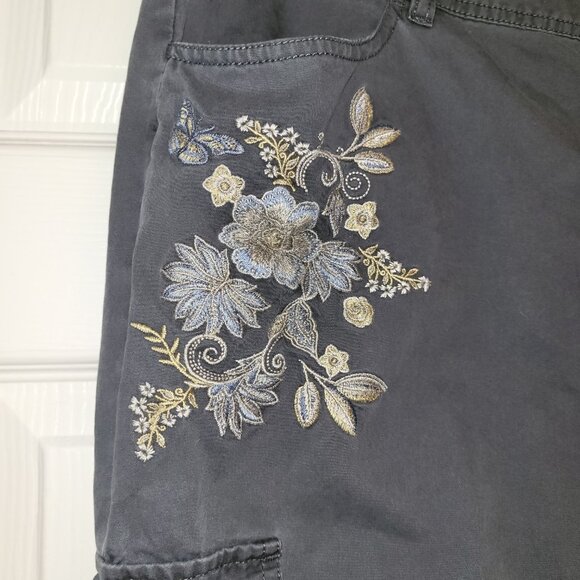 Sundance Cotton Embroidered Crop Cargo Jogger Pants - Picture 4 of 8